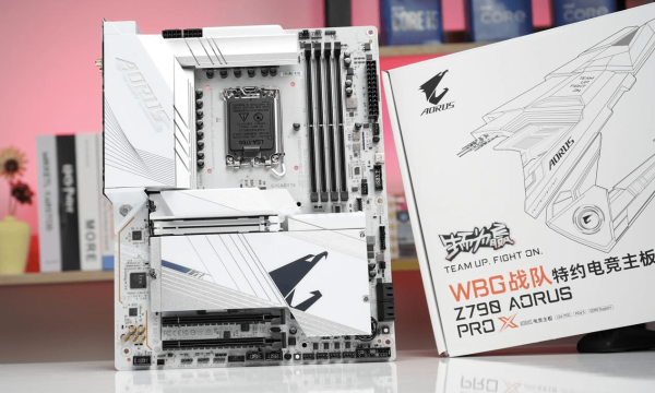 技嘉Z790冰雕X WBG主板装机体验：白色主板的门面，信仰之选